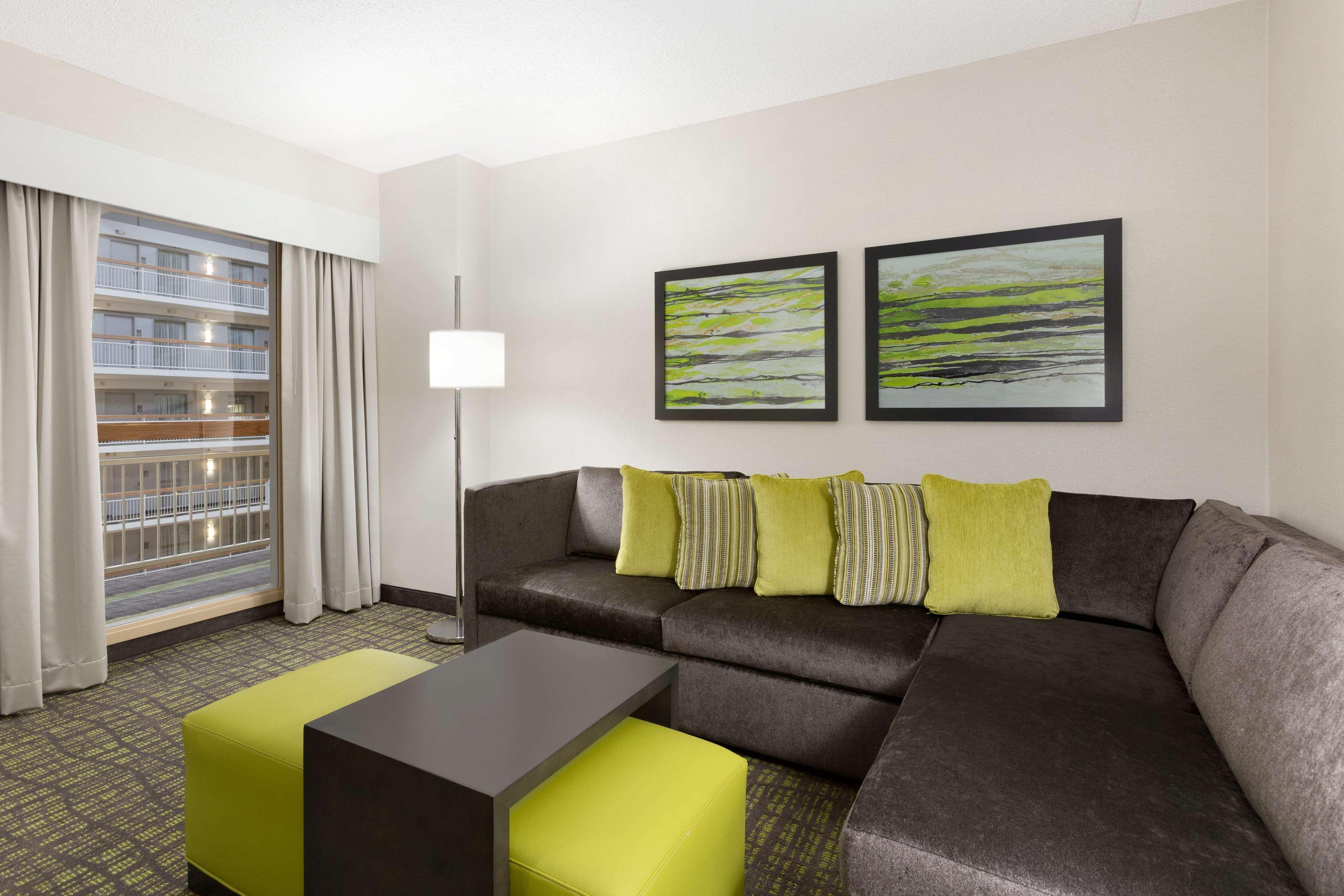 Embassy Suites Newark - Wilmington/South Kültér fotó