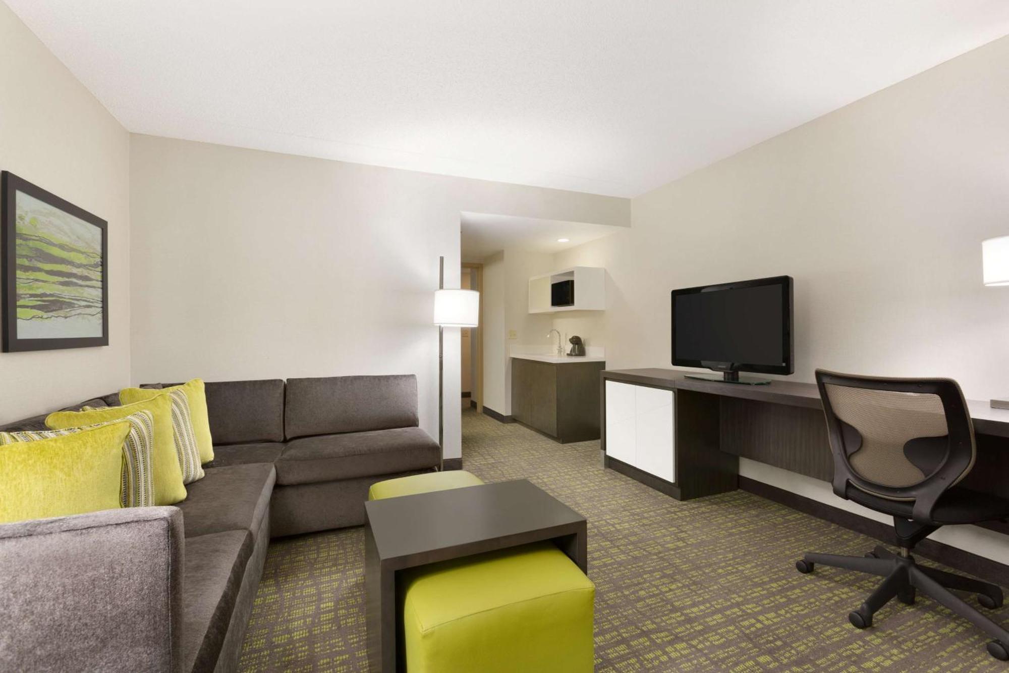 Embassy Suites Newark - Wilmington/South Kültér fotó
