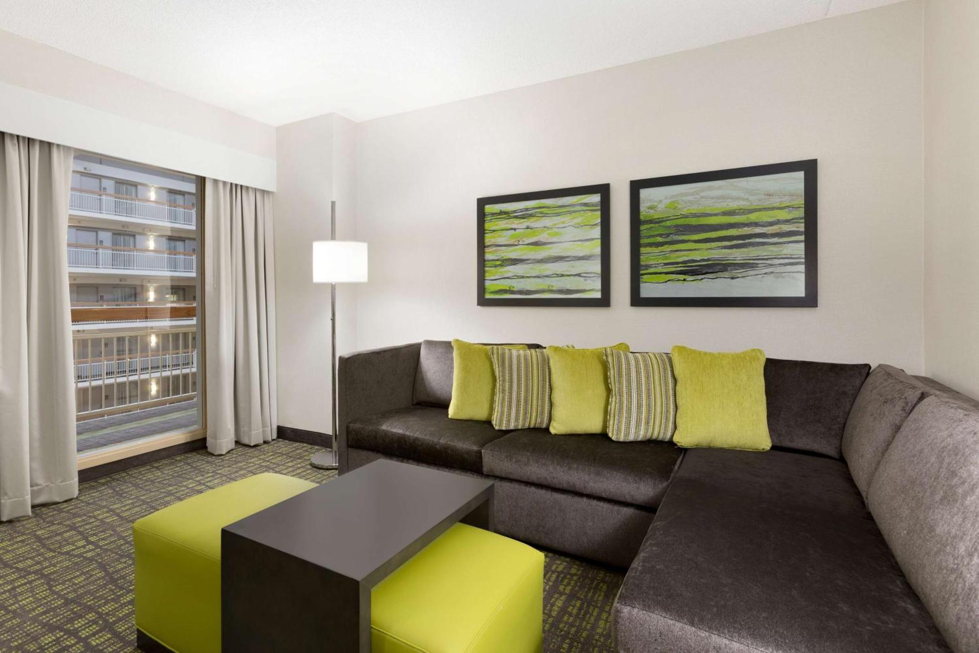 Embassy Suites Newark - Wilmington/South Kültér fotó